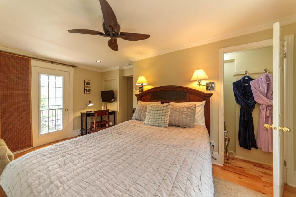 The Stella Rose B&B Wolfville Bilik gambar
